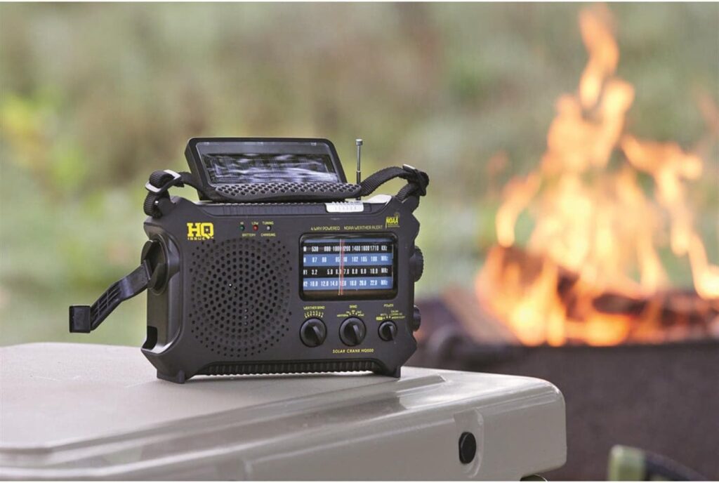 HQ ISSUE Dynamo Emergency Radio Hand Crank Solar Portable W/AM FM, NOAA Weather Alert, Shortwave, Flashlight, Black, Black